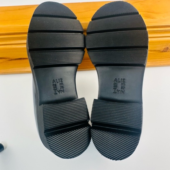 Naturalizar Sleek Black Loafers with Chunky Platform Sole - Picture 5 of 13